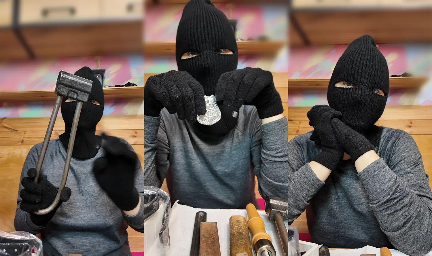 Нелли Верховская в черной балаклаве и перчатках держит металлический инструмент.